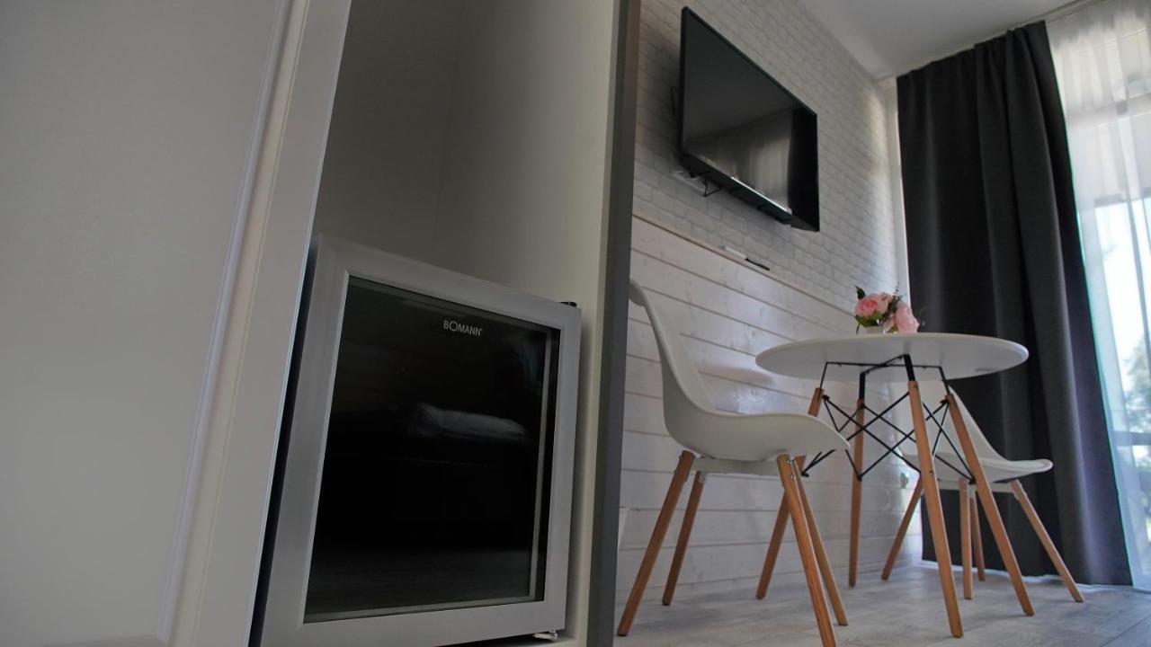 Hotel Piroska Fogadoja à Siófok Extérieur photo